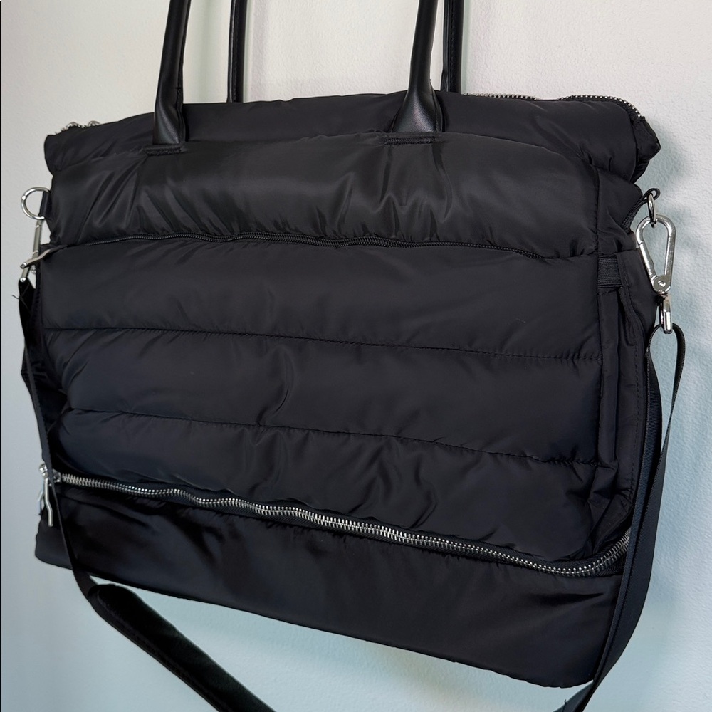 Like New Black Puffer Shoulder Bag Zip Up Cooler Bag Travel Purse - Picture 3 of 8